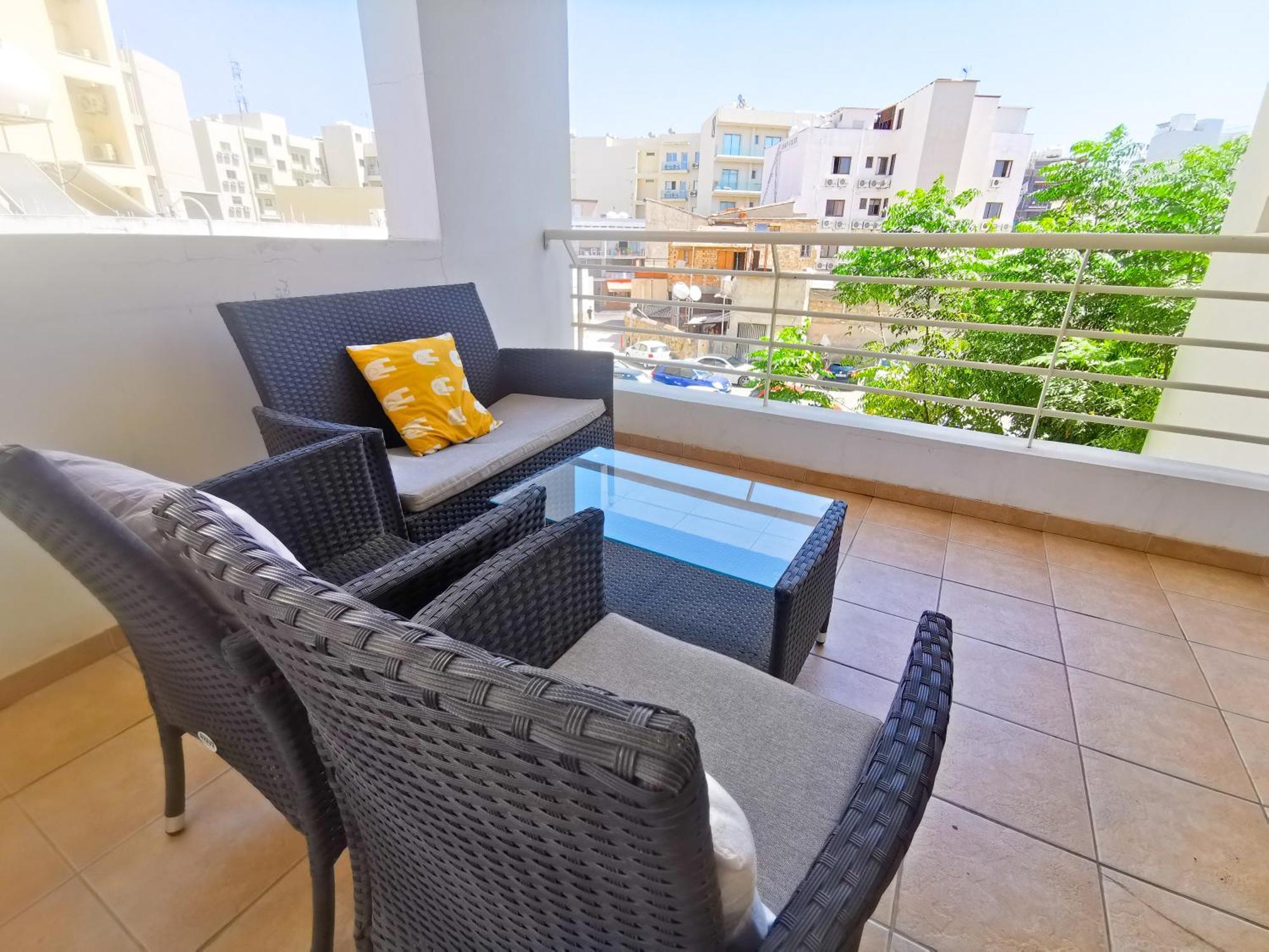 לרנקה Promenade Breeze City Apartment מראה חיצוני תמונה