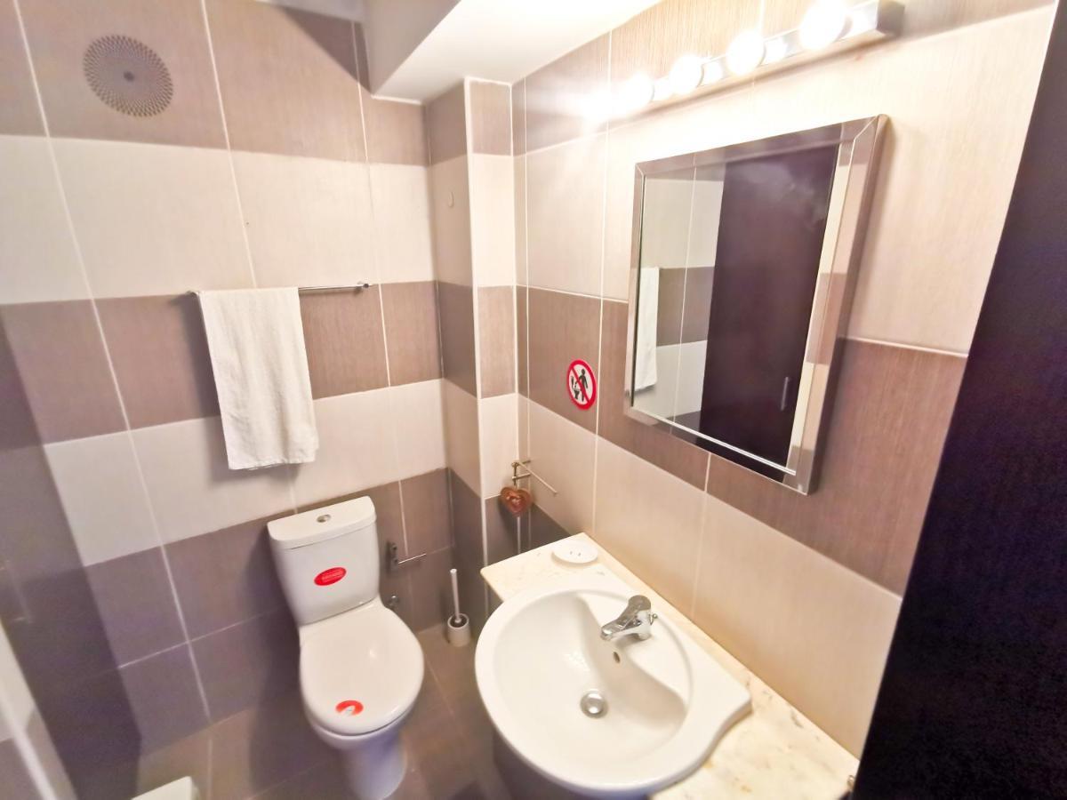 לרנקה Promenade Breeze City Apartment מראה חיצוני תמונה